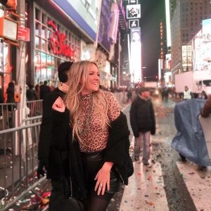 Cheetah mesh long sleeve top